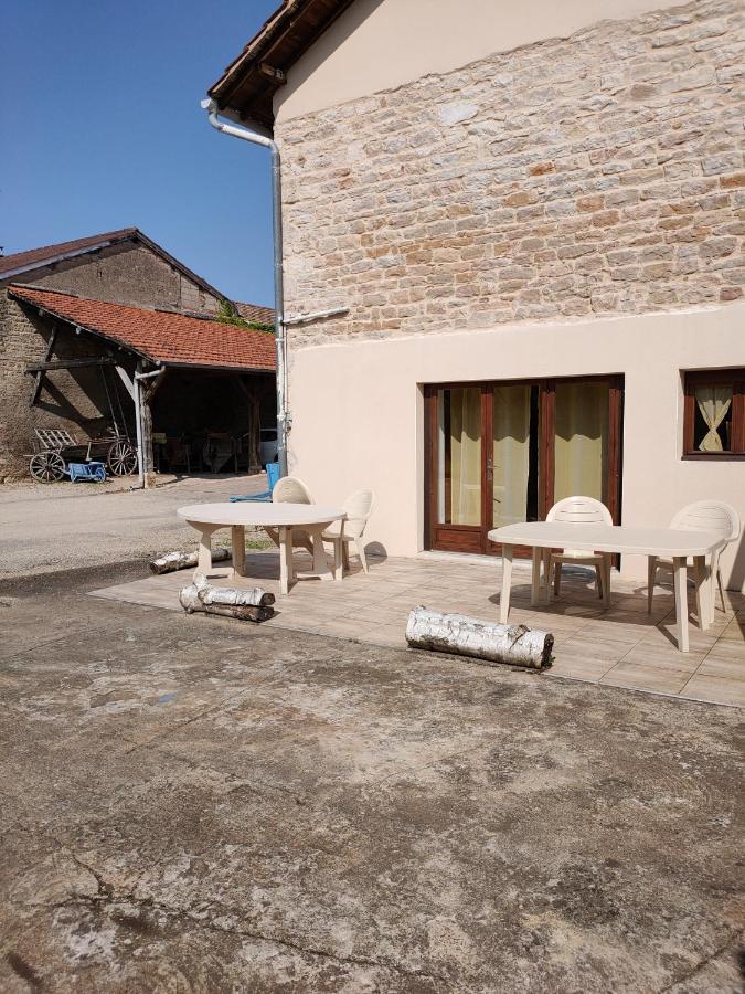 La Ferme Du Grand Faubourg Panzió Pont-de-Vaux Kültér fotó