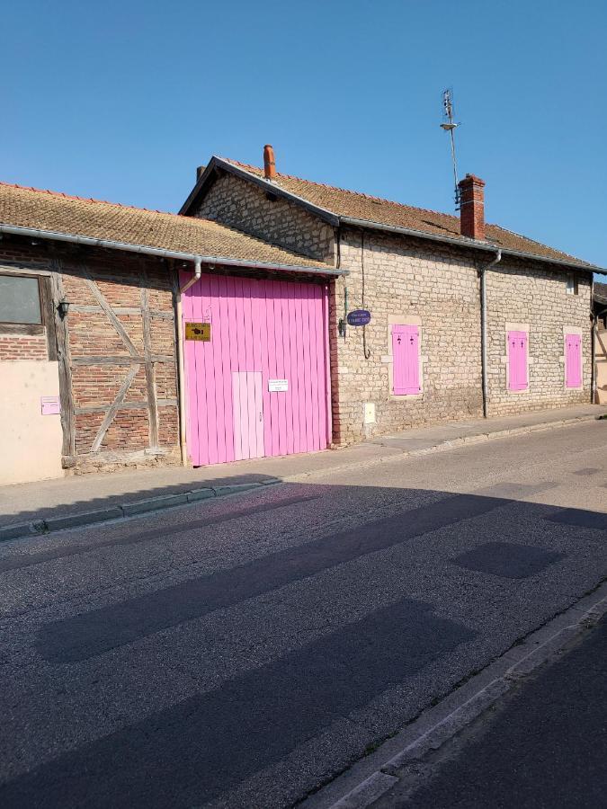 La Ferme Du Grand Faubourg Panzió Pont-de-Vaux Kültér fotó